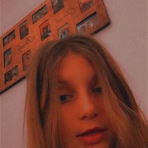 Meet your Posher, Lilly